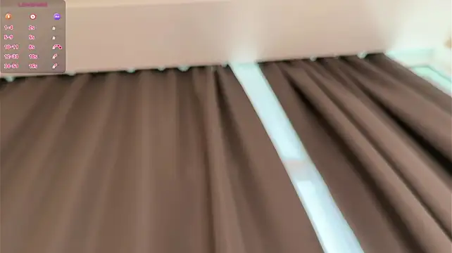 LindaFarm - touch pussy under the panties