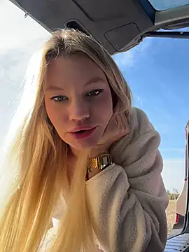 Justmilaa - ALL NAKED + BIG 🎁 LT