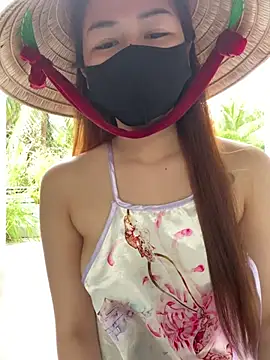 My_Melodyy - Make me cum pussy in public garden 🪴 😈