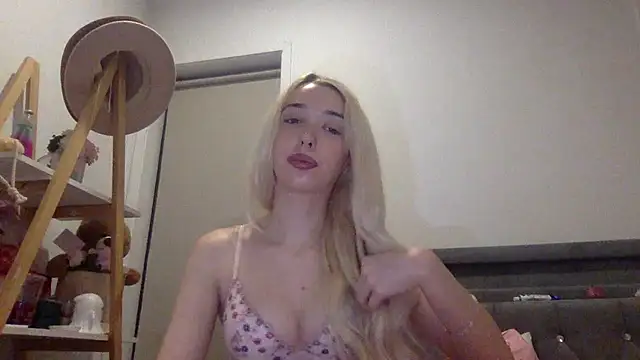 Kourtney_carter - lotion boobsss