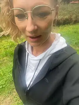 Miss__Nikita - Show both boobs