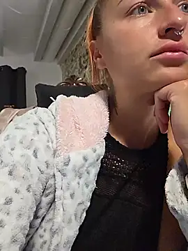 Kylie_blck - Fuck mr. Muscle Dildo+1SurpriseVideo