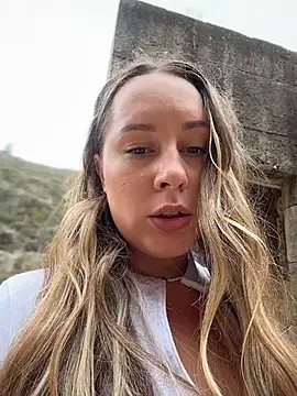 Mona_Plus - Squirt through leggings🥵💦LT wins video