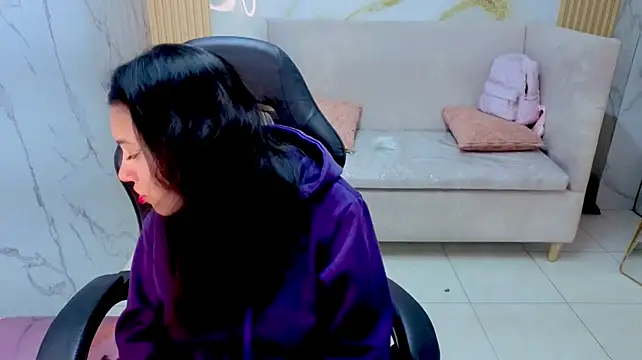 Luana_s - oil tits