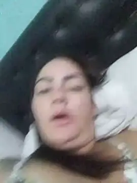 Gisele6969 - Siririca até gozar