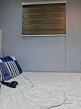 Thasha8 - 10 min toy control