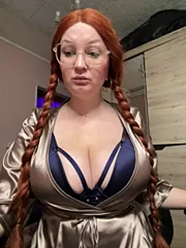 Teya_moon_ - Full naked and play with boobs