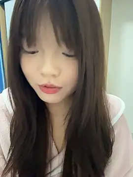 Youbaby-Love - 今天有家人不敢玩小粉脱上衣2f z