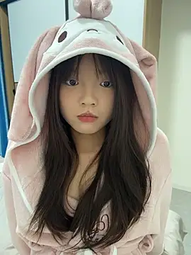 Youbaby-Love - 今天有家人不敢玩小粉脱上衣2f z