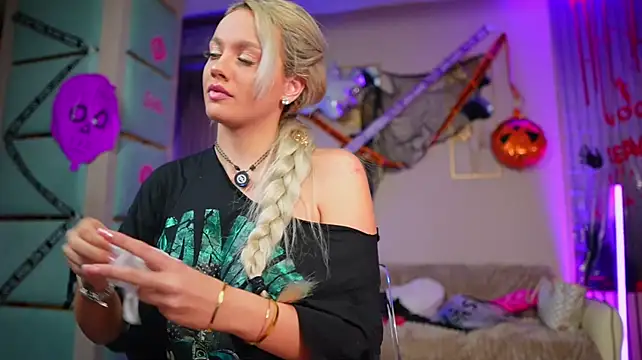 SabrinaJade - DeepThroat