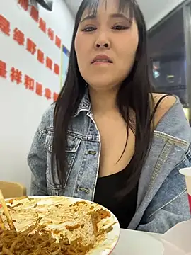 Doreennn - 车上有侄子，带他去剪头发，不能叫