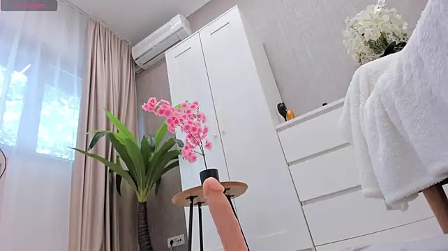 Jessy_Jo - make me squirt with 333 555 1111