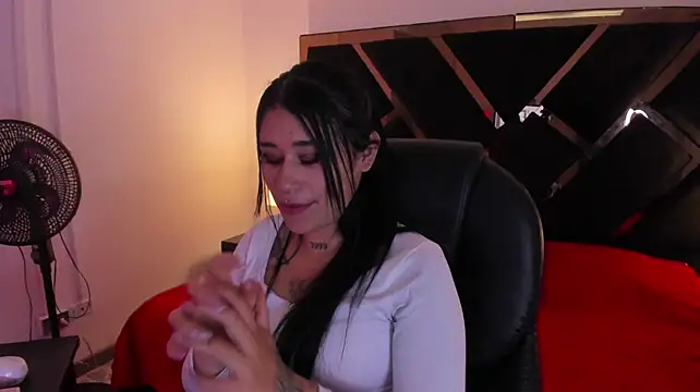 SusanVilla - INSULT ME MY GODDESS 👑