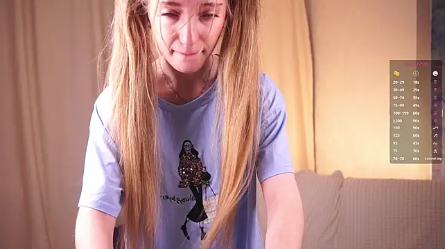 VivaGessel - ❣️Take off my top + Squeeze my tits ❤️