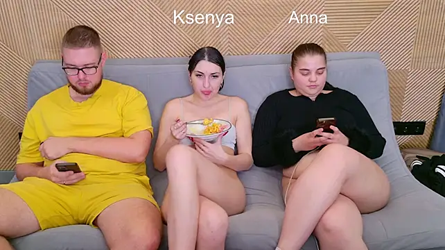 Ksenny - threesome sex + creampie