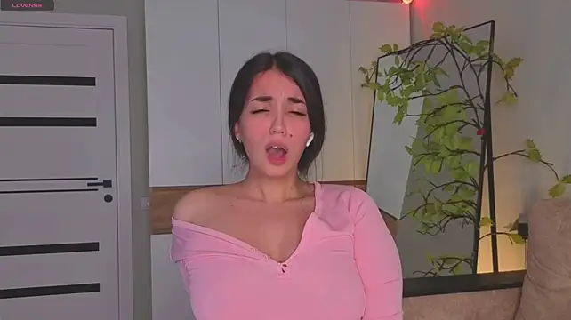 MollyGilberg - 🧊Chill my ass with ice🧊