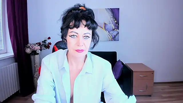 Silvia_Wallec - I'll show you my pussy