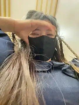 Xiao-mo520 - 美导老师下班兼，咖啡厅偷玩小粉，刺激，超敏感体质，完成目标脱内衣5分钟，不分场合