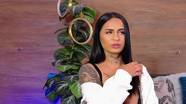 IrisSwift - Let's get this pussy busy