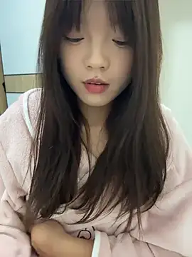 Youbaby-Love - 今天有家人不敢玩小粉脱上衣2f z