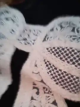 ALISA_K9 - Please help Alisa.
