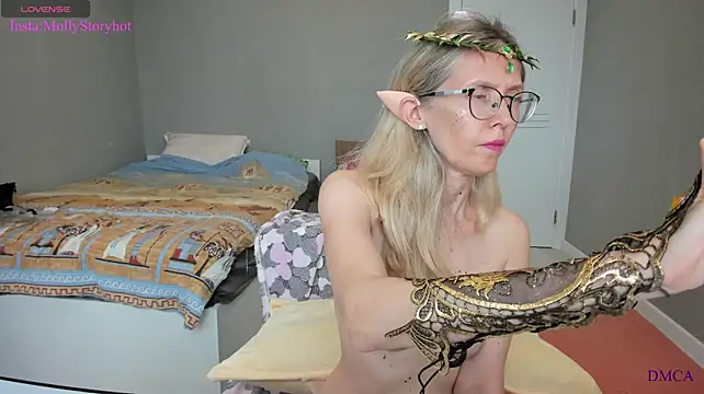 MollyStory - Masturbate