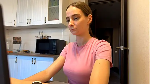 ShirleenDeming - Show legs