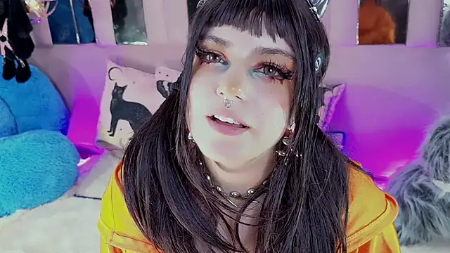 BizzyNoar - deep throat and full salia