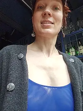 Exhibitionsplit - MAKE me CUM in Public ♤SQUIRT