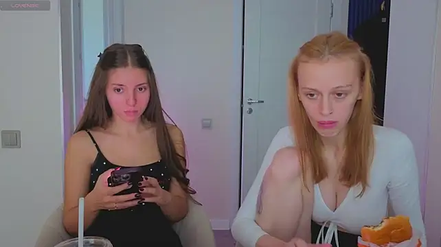 Fcjuicy_pussy - kissing