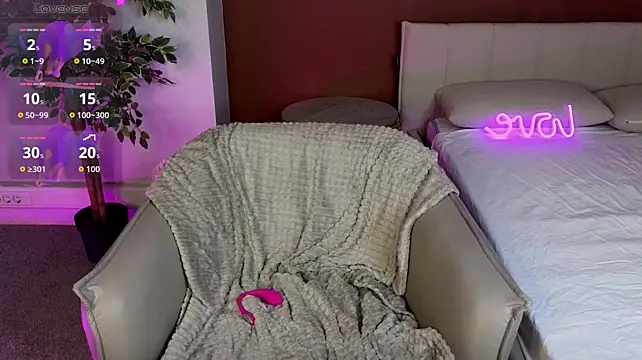 Carolina_Luxxx - slap ass x3
