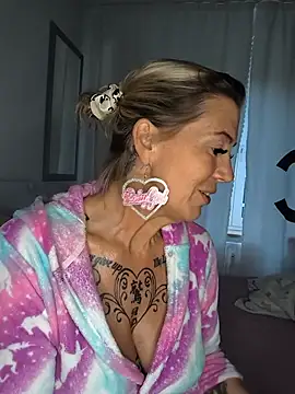 RoxyVale - show boobs and play🍒