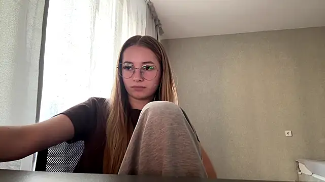 MarkitaHersch - make my shirt wet