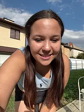 LushBySofa - FULL NAKED OUTSIDE