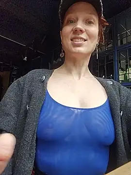 Exhibitionsplit - MAKE me CUM in Public ♤SQUIRT