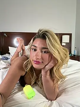 Zoeycaldwellxo - ass worship