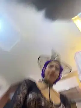 Violet_rousse7 - 3 finger in my pussy