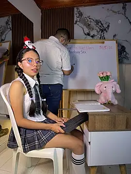 I_AM_EMMA_ - MY TEACHER LICKS MY PUSSY