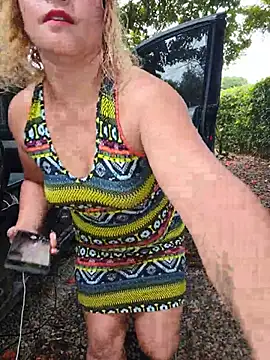 Hotandfierylatinos2023 - having sex with a large vegetable outdoo