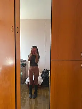 Thegirlofthemirror - Doggy e culo aperto