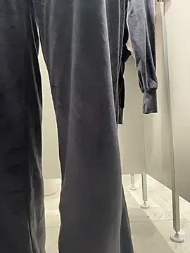CutieShy - knee-length PANTS+massage PUSSY -- WC