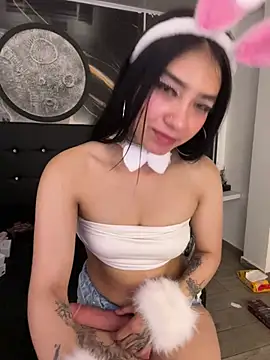 TayylorSexx - I suck my friend's tits in front of boss