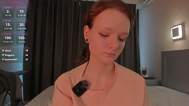 Miraletta - open pussy