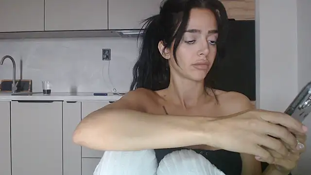 GloriyaPG@xh - Last tipper gets 1 hour lesbian video