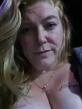 BettyandGold - 5 Push ups