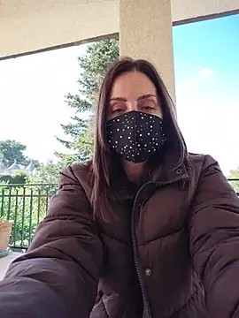 Akemi_rossi - Outdoor giro nudo
