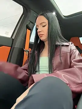 Flora_off - 😳 OPEN THE CAR DOOR 😳