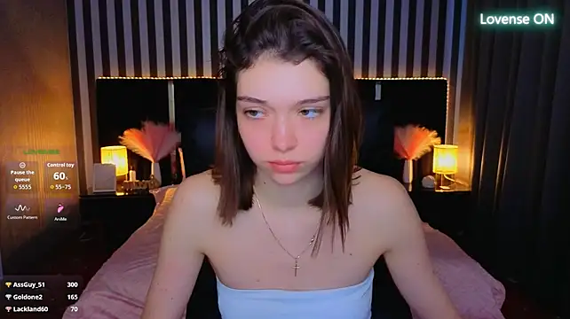 Cherry_Wipe - I'll play with my nipples