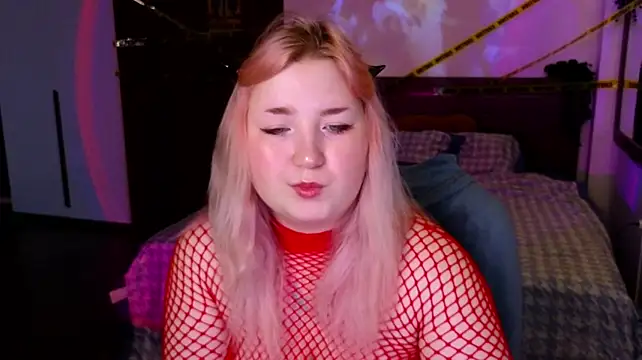PlushyDevil - Take off top and make hand bra