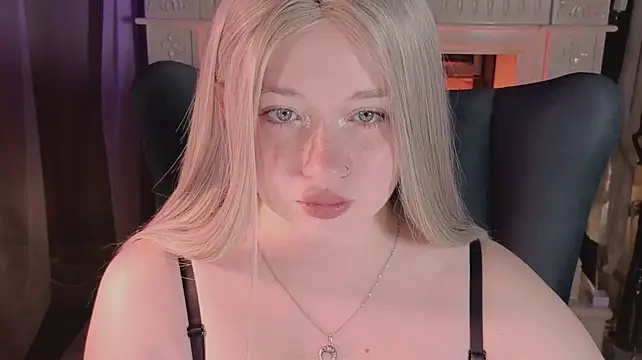Carolina_elf - oil ass